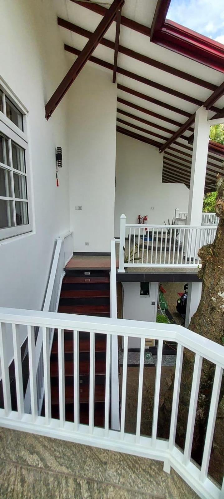 Duvi'S Shelter Bungalow Colombo Exterior foto